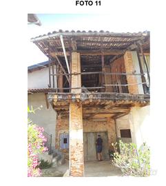 CASA SEMINDIPENDENTE A BARBANIA