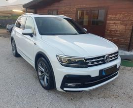 Volkswagen Tiguan 2.0 TDI SCR 4MOTION Executive Bl