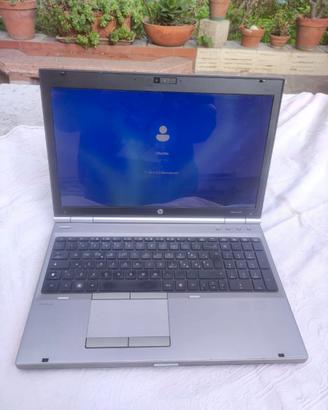 Notebook pc Hp i5 - 8gb ram - 750gb memoria