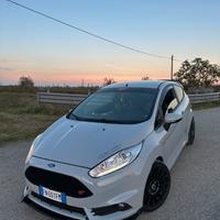 Ford fiesta st200
