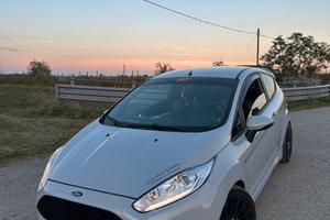 Ford fiesta st200