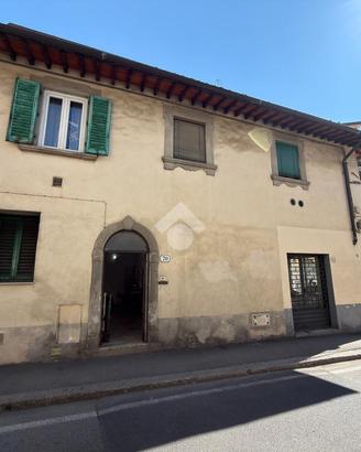 4 LOCALI A FIRENZE