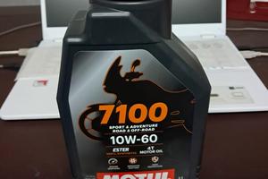 Olio motul 7100 10W60 