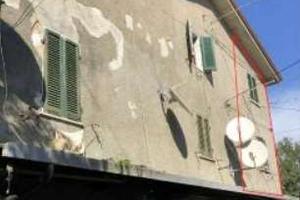 Porzione di casa a Carrara (MS)