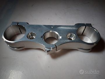 piastra forcella superiore