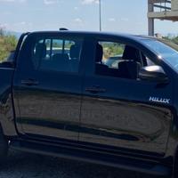 Pedane Hilux REVO
