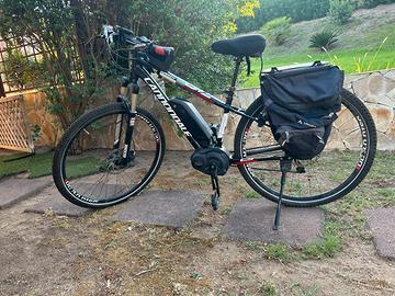 E-MTB CANNONDALE TREMOUNT 29 (Bosch) -SOLO 2900km