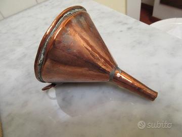 Imbuto antico in rame