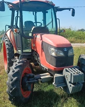 trattore Kubota m7040
