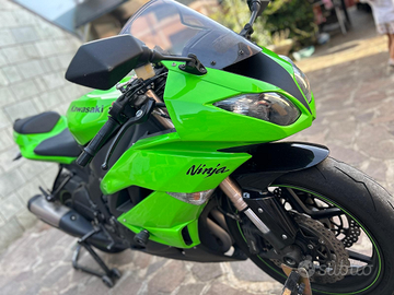 Kawasaky Ninja ZX6 R +tuta+2cerchi+2gomme+serbatoi