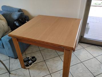 Tavolo apribile + set 4 sedie