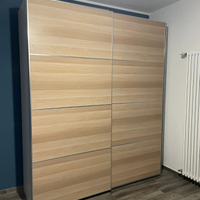 Armadio Ikea con ante scorrevoli