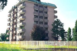 Appartamento di 177 m² con 4 locali e box auto a R