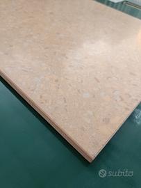 Pavimento in gres porcellanato 