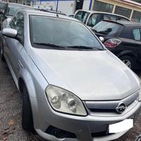 Vari pezzi di ricambio opel tigra