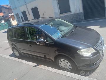 VOLKSWAGEN Touran - 2007 7 posti