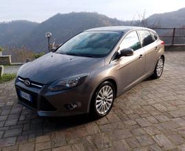 FORD Focus 3ª serie - 1.6 TDCI 116CV - 2011