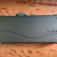 FENDER Deluxe Molded Case Strat/Tele Black