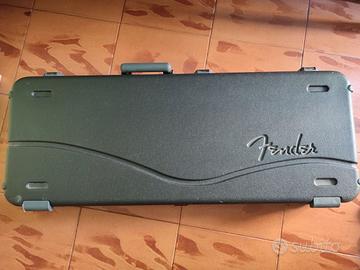 FENDER Deluxe Molded Case Strat/Tele Black