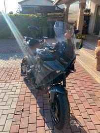 Moto Yamaha Tracer 900