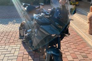 Moto Yamaha Tracer 900
