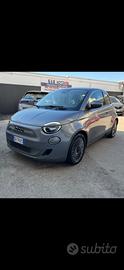 Fiat 500 500e Berlina 42 kWh Icon