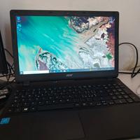 Portatile Acer Completo di alimentatore 