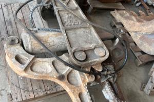 PINZA  FRANTUMATRICE OKADA TS500