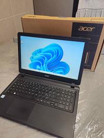 Laptop Acer i5 15,6 pollici