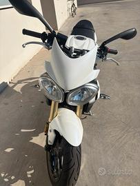 Triumph street triple