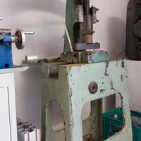 Pressa a bilanciere manuale