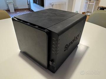 NAS Synology DS414 + 2 HDD WD RED (6TB totali)