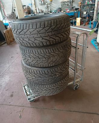 255/55r18