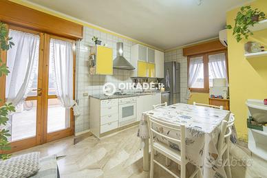 BARRALI - Semi indipendente con cortile carrrabile
