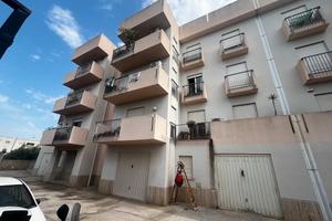 Av197 appartamento con garage e cantina a pegno