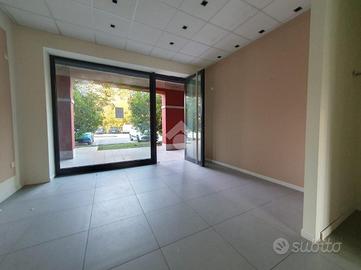 NEGOZIO A NOVENTA PADOVANA