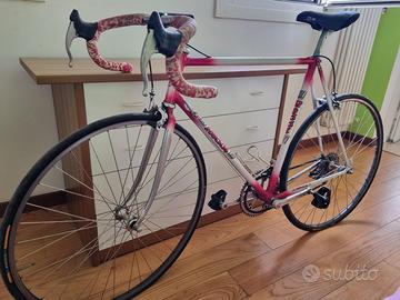 Bici da corsa Rossi anni 90 tenuta bene