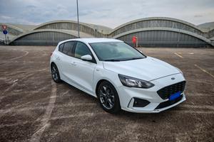Ford Focus ST line 1.0 Ecoboost hybrid 125cv