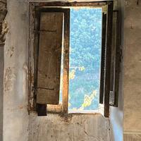 Tipico rustico da ristrutturare in valserra