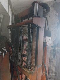 Muletto, agricolo, elevatore. Trattore.