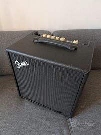 Amplificatore per basso elettrico 