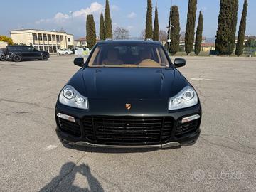 Porsche Cayenne 4.8 Turbo