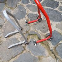 Cavalletti moto da strada