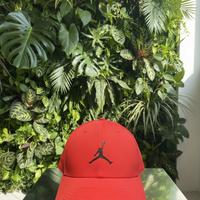 Cappellino jordan rosso
