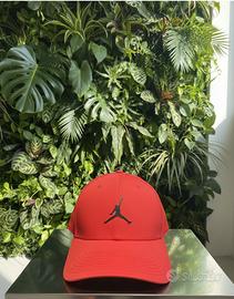 Cappellino jordan rosso