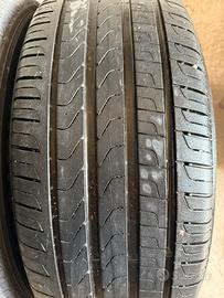 Gomme 235/55/19