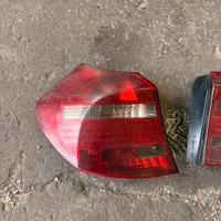 fanali posteriori bmw serie 1 e87 oscurati