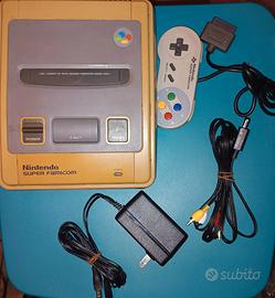 console vintage Nintendo Super Famicom funzionante
