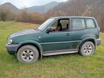 Nissan terrano 2 e payero prima serie