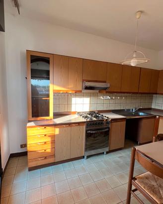 CUCINA COMPLETA DI ELETTRODOMESTICI